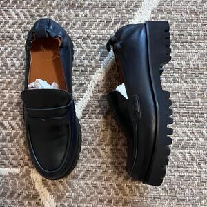 André Assous River Loafer Sz 9M